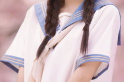 15岁女生穿黑色jk服装